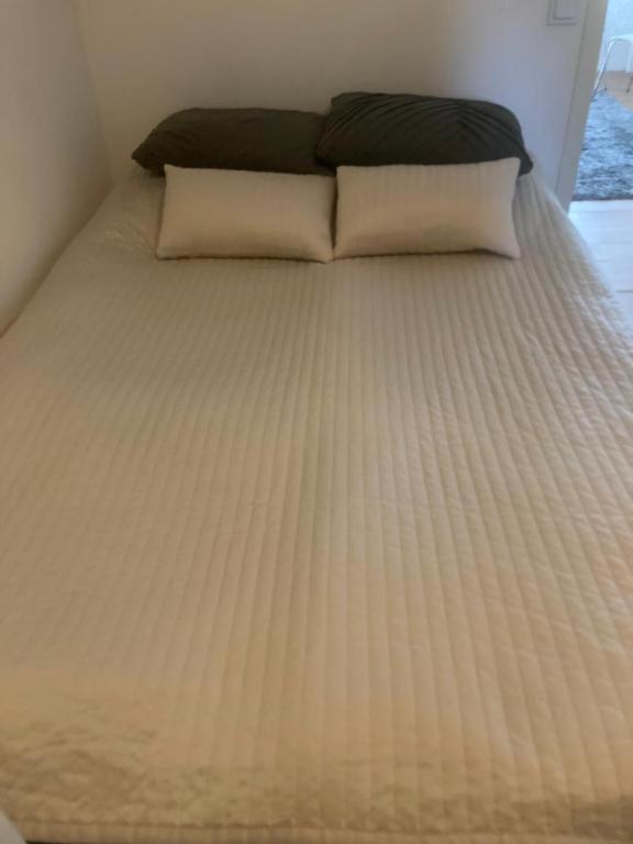 Bed and Breakfast Mehri Уппсала Екстер'єр фото